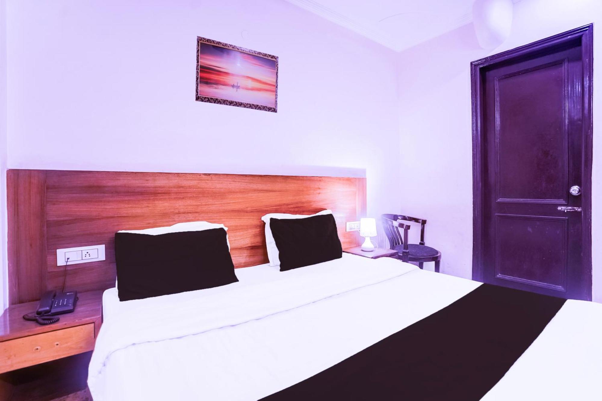 Fabhotel De Gold New Delhi Eksteriør bilde