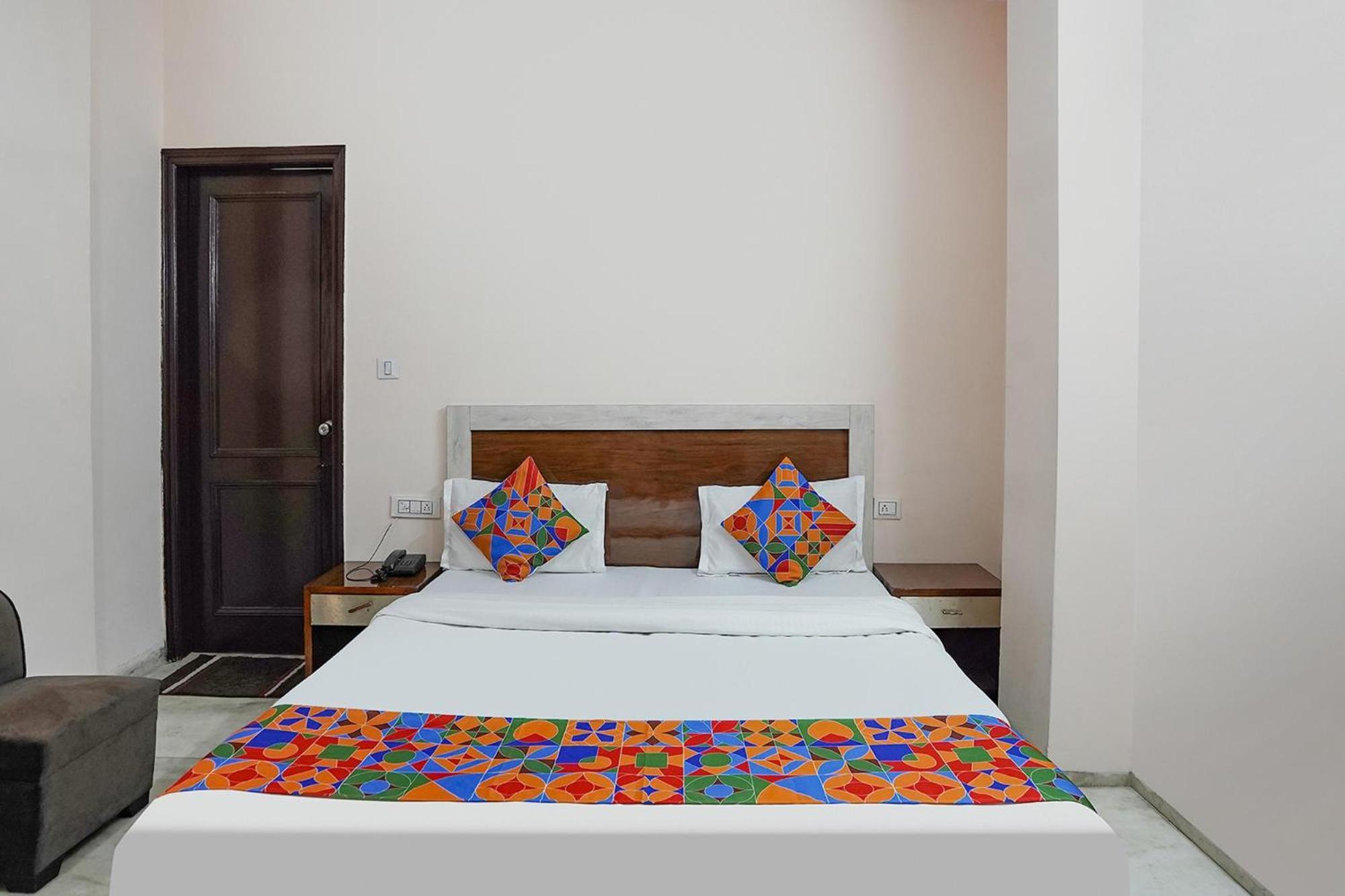 Fabhotel De Gold New Delhi Eksteriør bilde