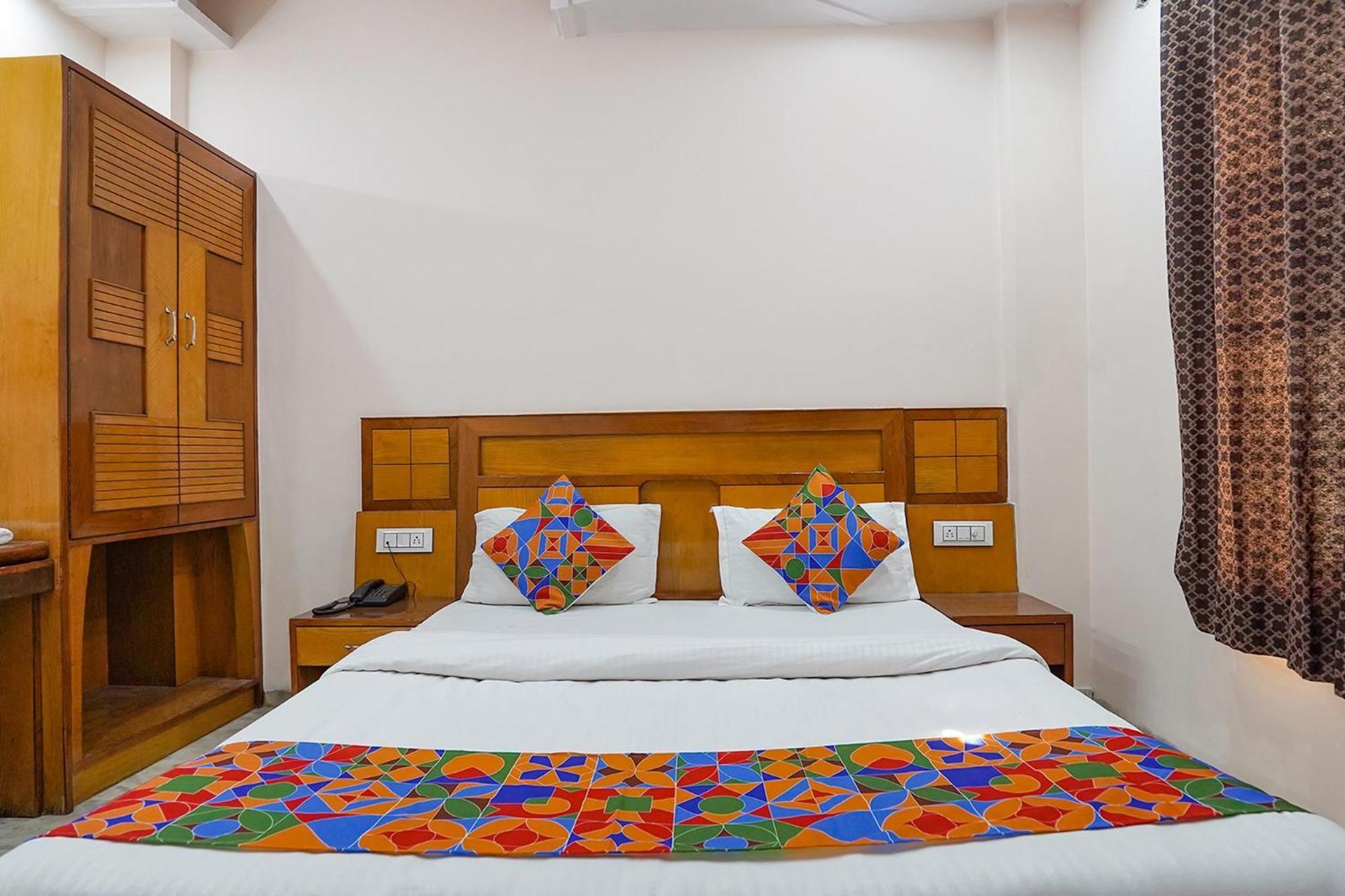 Fabhotel De Gold New Delhi Eksteriør bilde